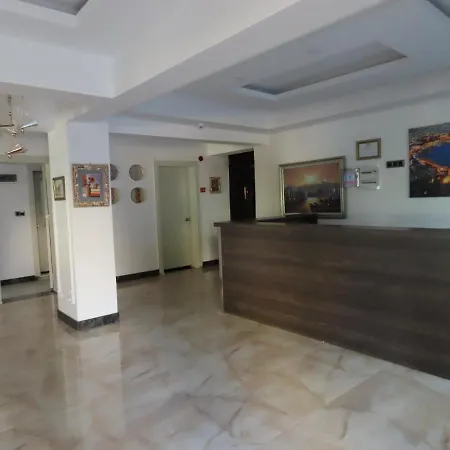Hotel Kadeer *
