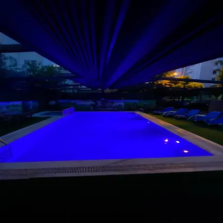 Kadeer Hotel