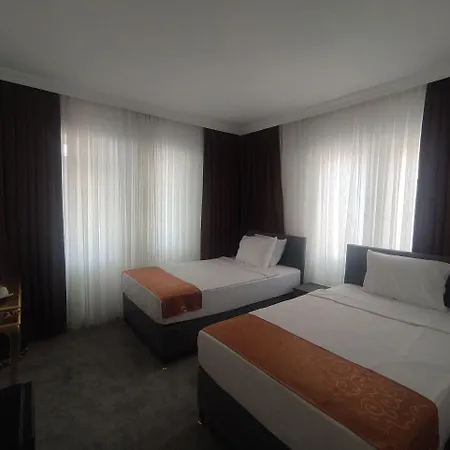 Kadeer Otel *