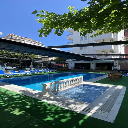 Kadeer Hotel